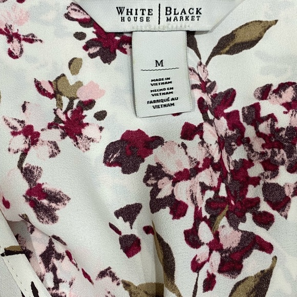 White House Black Market Floral Blouse - Picture 6 of 6